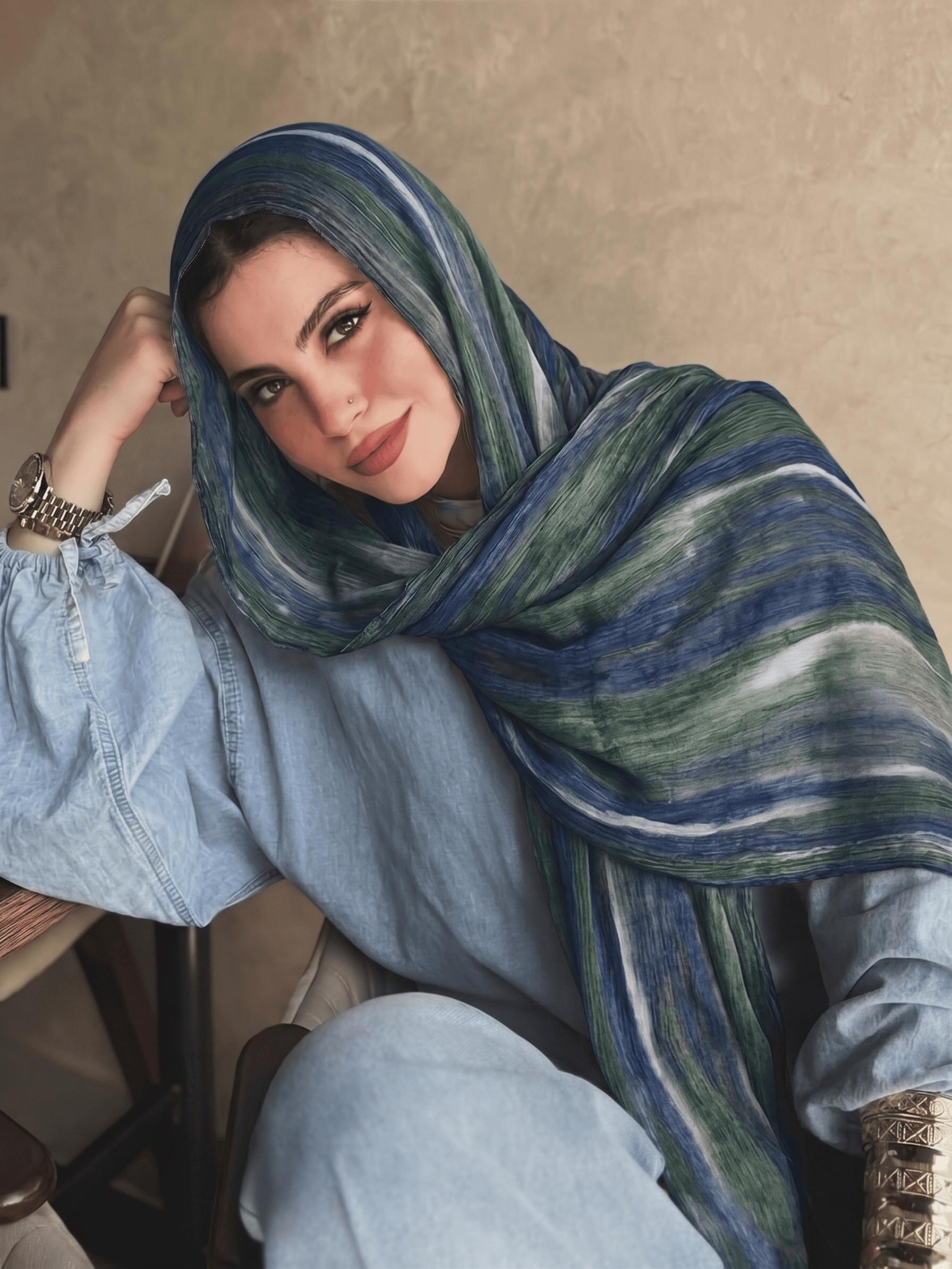 Women's Wrinkled Effect Modal Hijab - 1 Pc Tie-Dye Gradient All Over Print Head Scarf, Elegant Polyester Scarf for Casual Everyday All-Season Wear, All Seasons