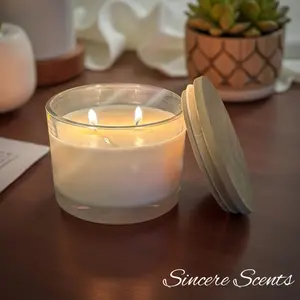 Sincere Scents Melon Natural Soy Candle - Aromatic and Simple Design for Your Home