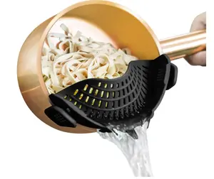 AUOON Clip On Strainer Silicone for All Pots and Pans, Pasta Strainer Clip on Food Strainer for Meat Vegetables Fruit Silicone Kitchen Colander