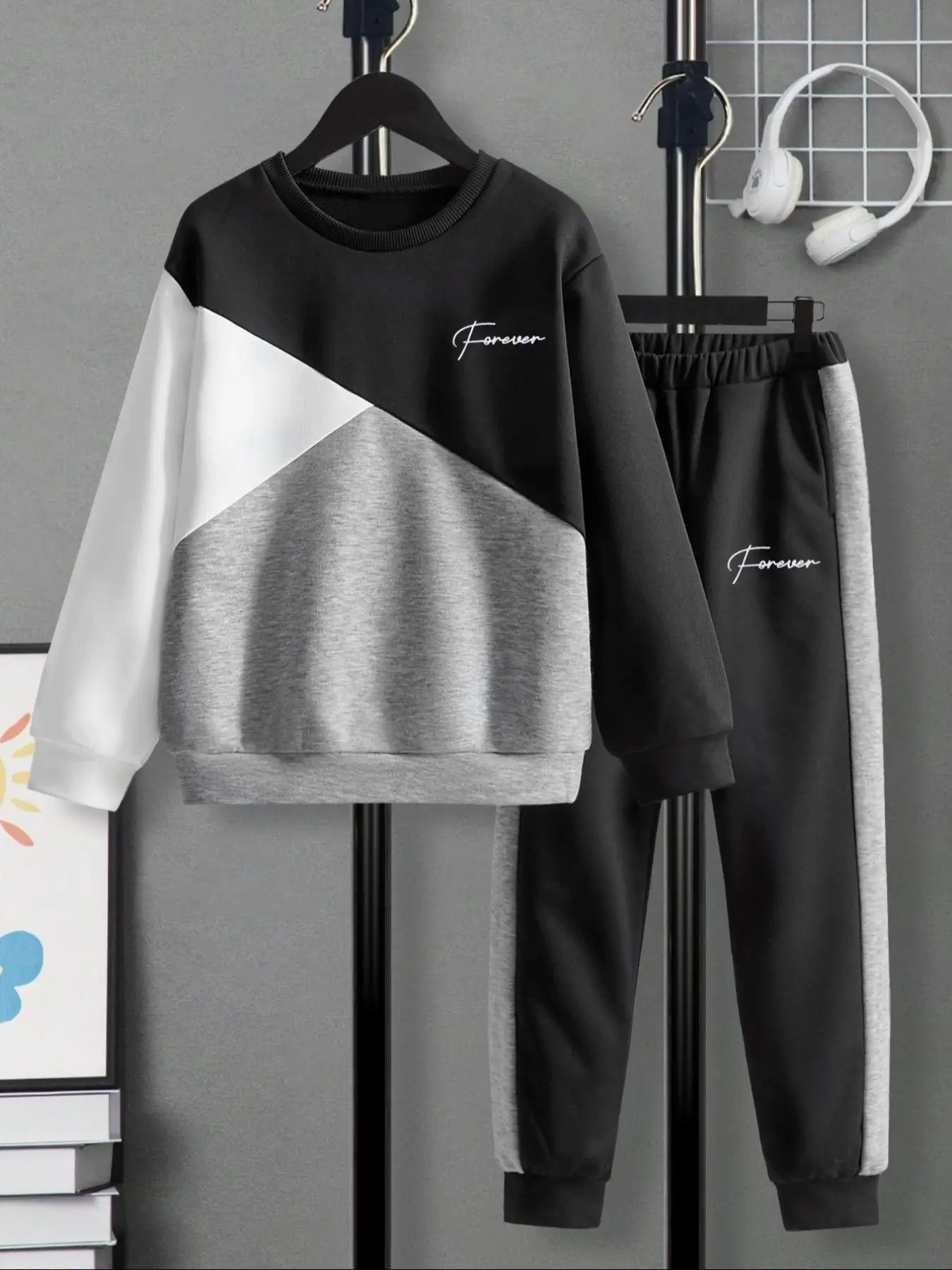 Two-Piece Set Boy's Letter Print Sweatshirt & Sweatpants Set, Casual Round Neck Long Sleeve Pullover & Jogger Pants for Spring & Fall, Kids Clothes fo