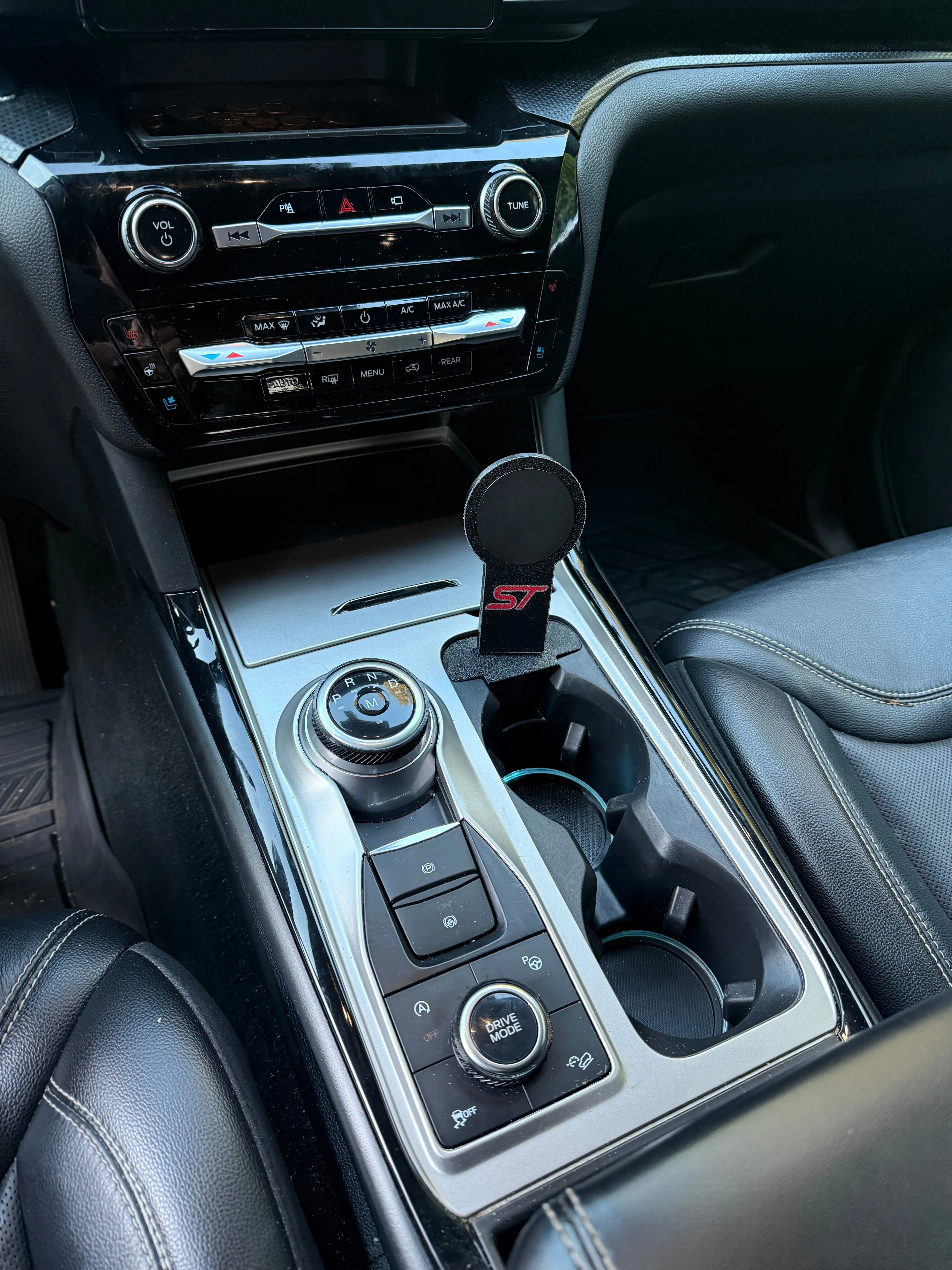 2020-2024 Ford Explorer MagSafe Wireless Charger Mount – Custom Fit Phone Holder