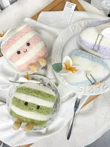 Cute Cake Design Plush Keychain, Colorful Plush Bag Charm, Bag Decoration for Women & Men, Perfect Gift for Cake Lovers & Plush Toy Collectors