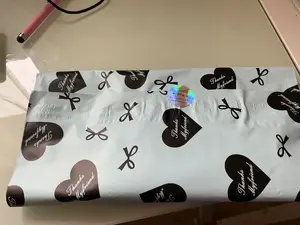 Mini mystery press on nails