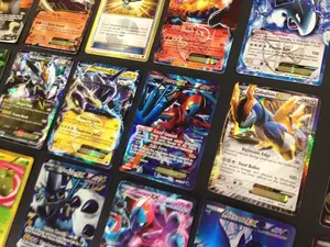 100PCS Assorted Collectible Card Set