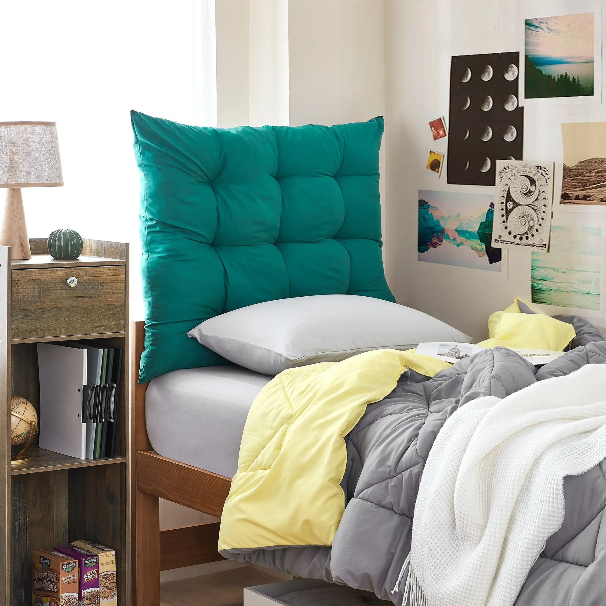 Rainha - Puffy Tufted College Headboard - Emerald Green