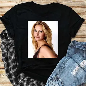 Julia Roberts (1) T-Shirt