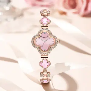 Elegant and luxurious women's bracelet watch, clover watch shell, rhinestone inlay, waterproof and scratch resistant, suitable for various occasions, gift giving Luminous Dial