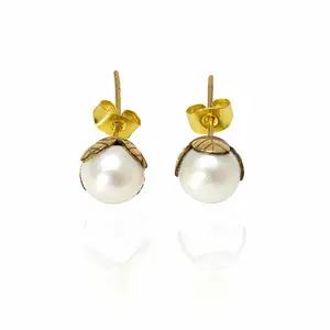 The SHAKTI Pearl Earrings