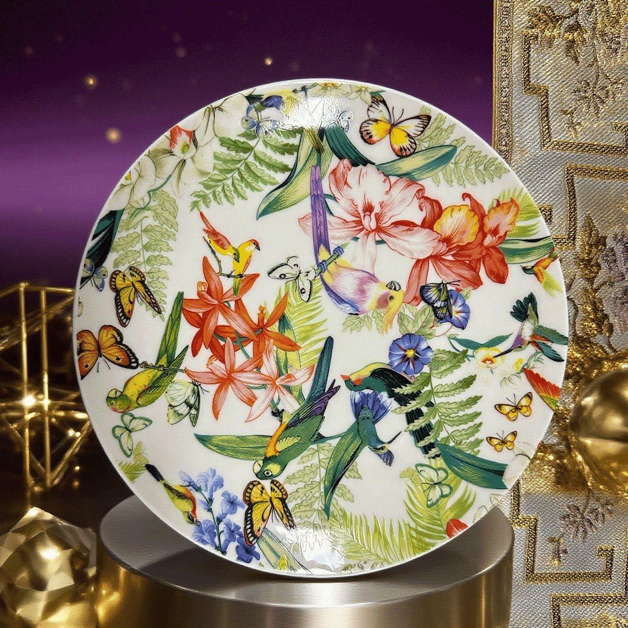 A422. American Floral Bird 8-Inch Bone China Dinner Plate — Premium Ceramic