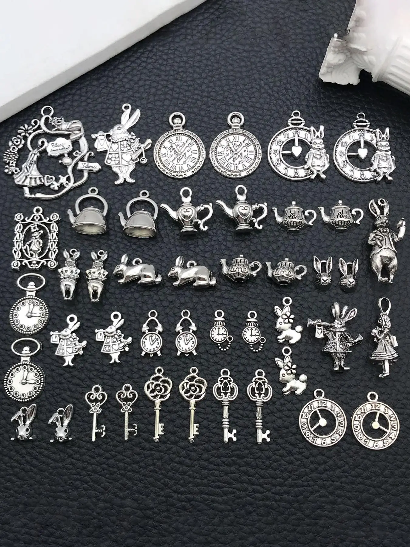 Random Mixed Vintage Key Clock Design Charms, Steampunk Style Pendants for DIY Jewelry Making Crafts Supplies, Diy Jewelry Decoration, Diy Jewelry Accessories