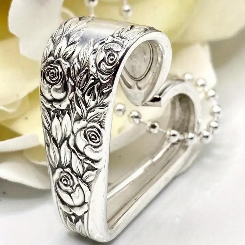 Vintage Heart Pendant Necklace, Fashionable Jewelry for Women & Girls, Trendy All-match & Exquisite Jewelry for Birthday Gift, Heart Design Necklace, Heart Shaped Necklace, Love Heart Necklace