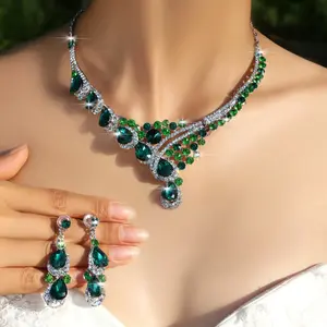 Green Peacock Tail Inspired Luxury Jewelry Set Alloy Rhinestone Necklace and Earrings with Synthetic Stones Stainless Steel Ear Needle for Wedding Gift and Valentine's Day