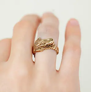 Alligator Ring