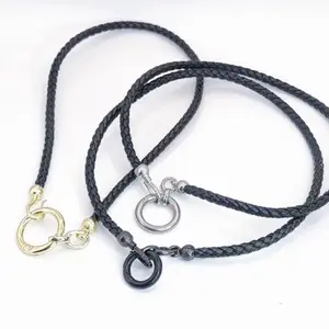 Maite Jewelry                                                             Collar Cuero Unisex                                           Stainlees Steel