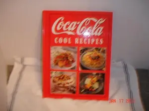 USED Book - Coca-Cola Cool Recipes by publications-international-ltd (Hardcover) - english