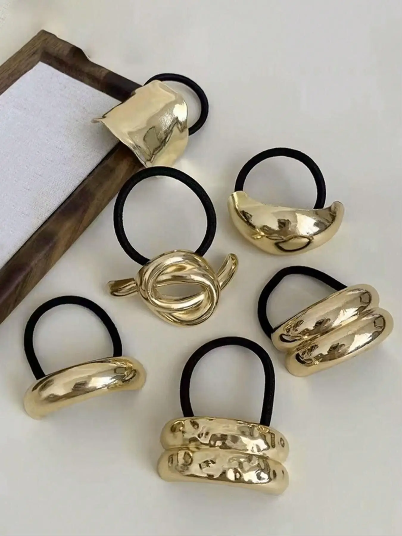 Women's Elegant Metal Decor Hair Ties, Versatile Hair Accessories for Women & Girls, Minimalist Headwear Suitable for Thick Hair