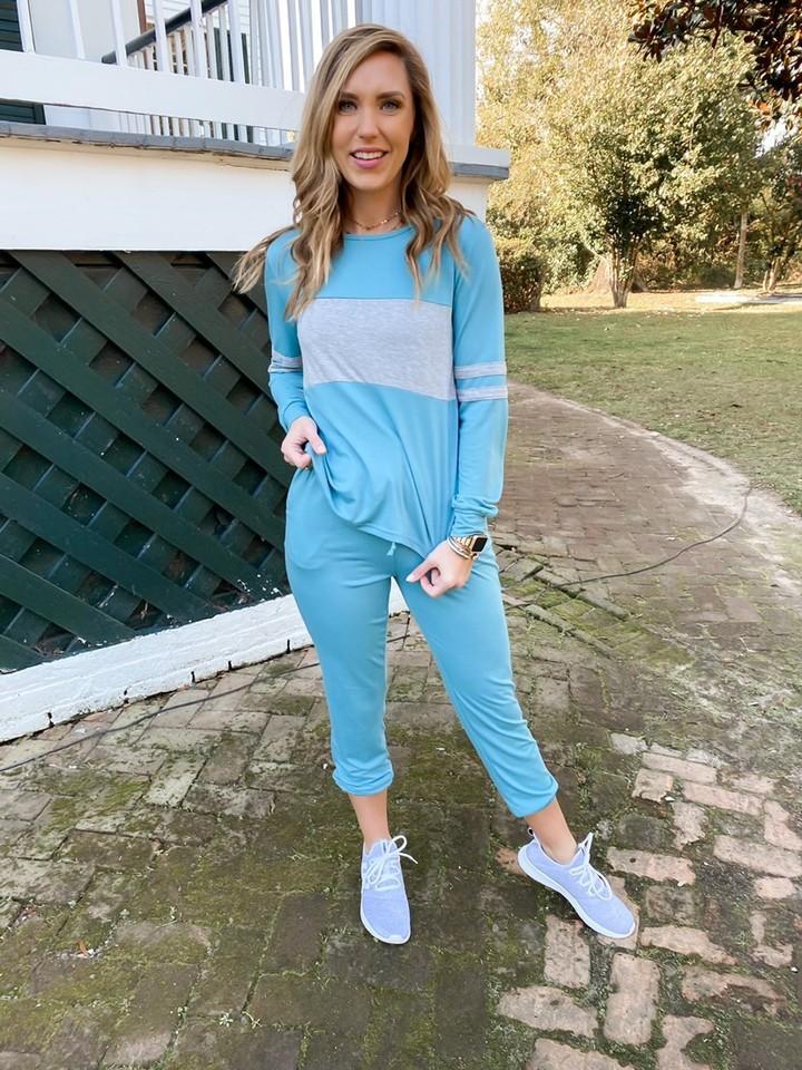 PrettyGarden Women's Color Block 2-Piece Tracksuit Crew Neck Long Sleeve Tops Long Sweatpants Outfits Lounge Sets loungewear