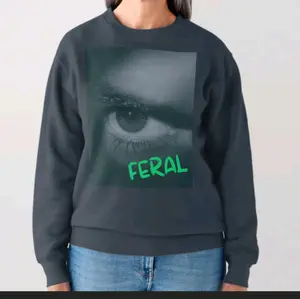 Feral Sweatshirt - Pullover with Eye Graphic Design, Casual Style, Suitable for Women, Crewneck, Long Sleeve, Womenswear - Tops, Hoodie, Comfort