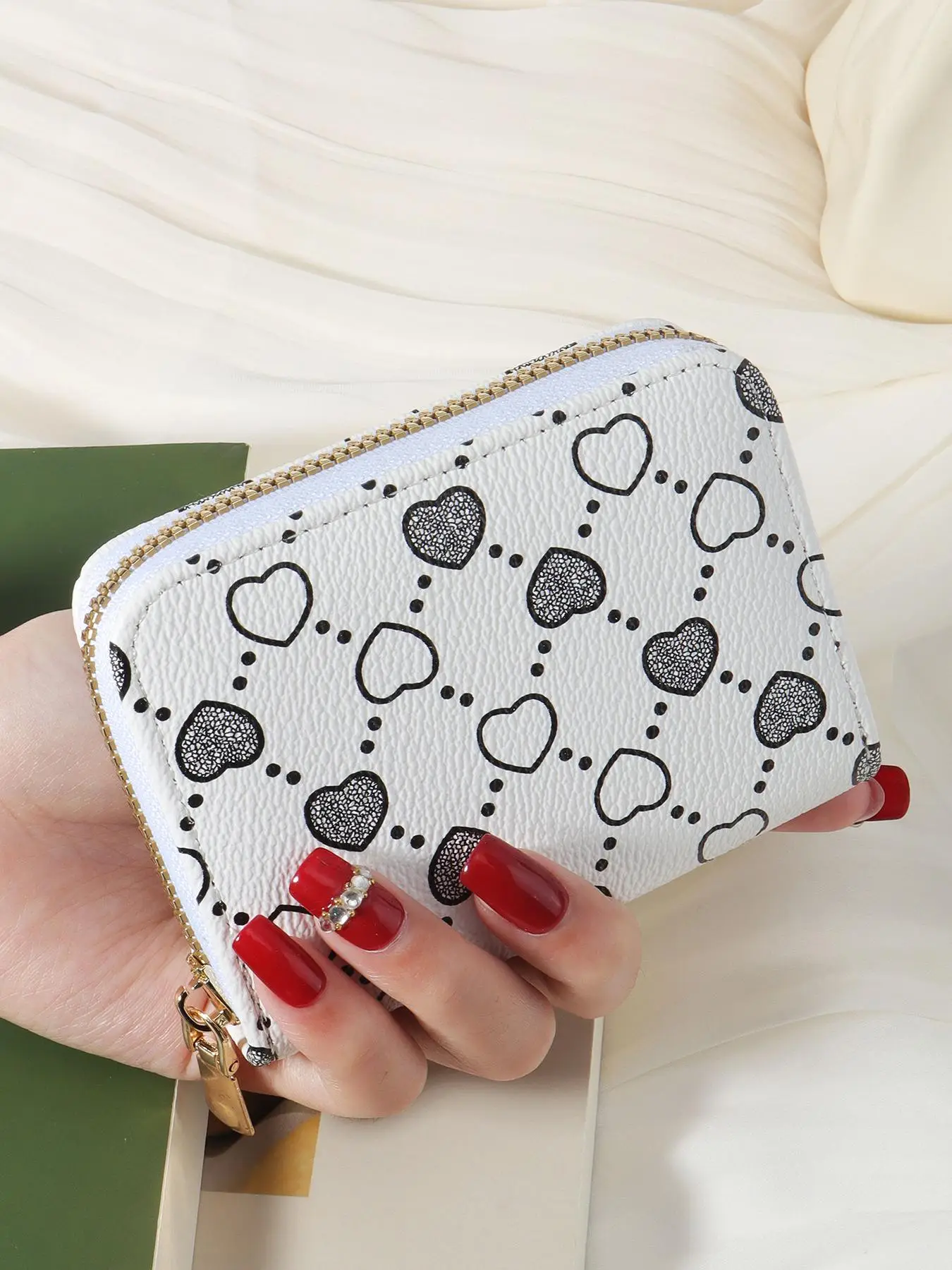Women's Fashion Heart Pattern Print Zipper Short Wallet As Summer Outfits 2024, Casual Cute Coin Purse, Elegant Pu Leather Card Holder