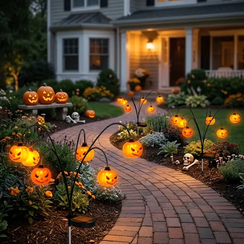 Halloween Solar Garden Lights Outdoor Stake, Spooky LED Lantern Path Lights with Multi-Head Swaying Firefly Effect, Pumpkin-shaped Solar Light, Festive Lighting Display, Suitable for Halloween Decorations, LED Orange Pumpkin Swing Light