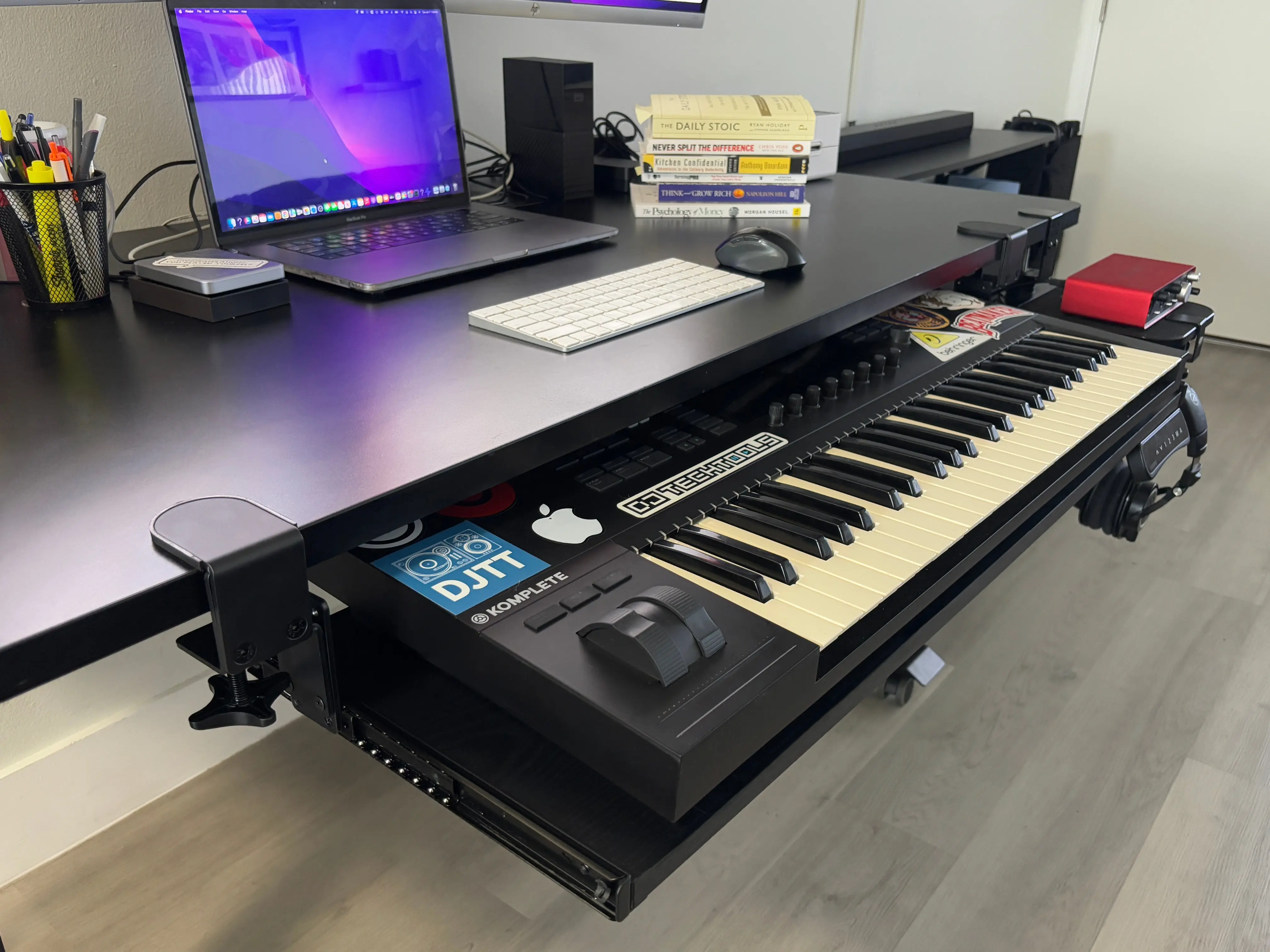 Clamp-On Under Desk MIDI Keyboard Tray – Heavy Duty, Adjustable for Studio Desk, Synths, Pianos & Music Producers