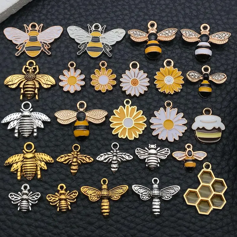 Mixed Color Bee & Flower Design Charms, Stylish Playful Charm, Fashionable Jewelry Accessories for Women & Girls, Trendy All-match & Exquisite DIY Jewelry for Birthday Gift, DIY Pendants, Charms For Crafts, DIY Jewelry Making