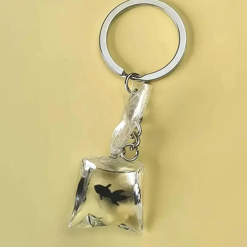 Cute Style Goldfish Design Keychain, Transparent Resin Keychain for Men & Women, Cute Bag Pendant Versatile Ornament for Birthday Gift, Charms, Keychain Accessory