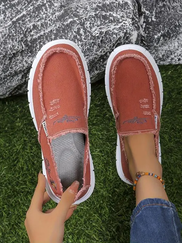 Pain-Free All-Day Fringed Daisy Embroidery Canvas Slip-On Loafers for Senior Women, Flexible Non-Slip Sole Casual Shoes for Grocery Runs & Gardening