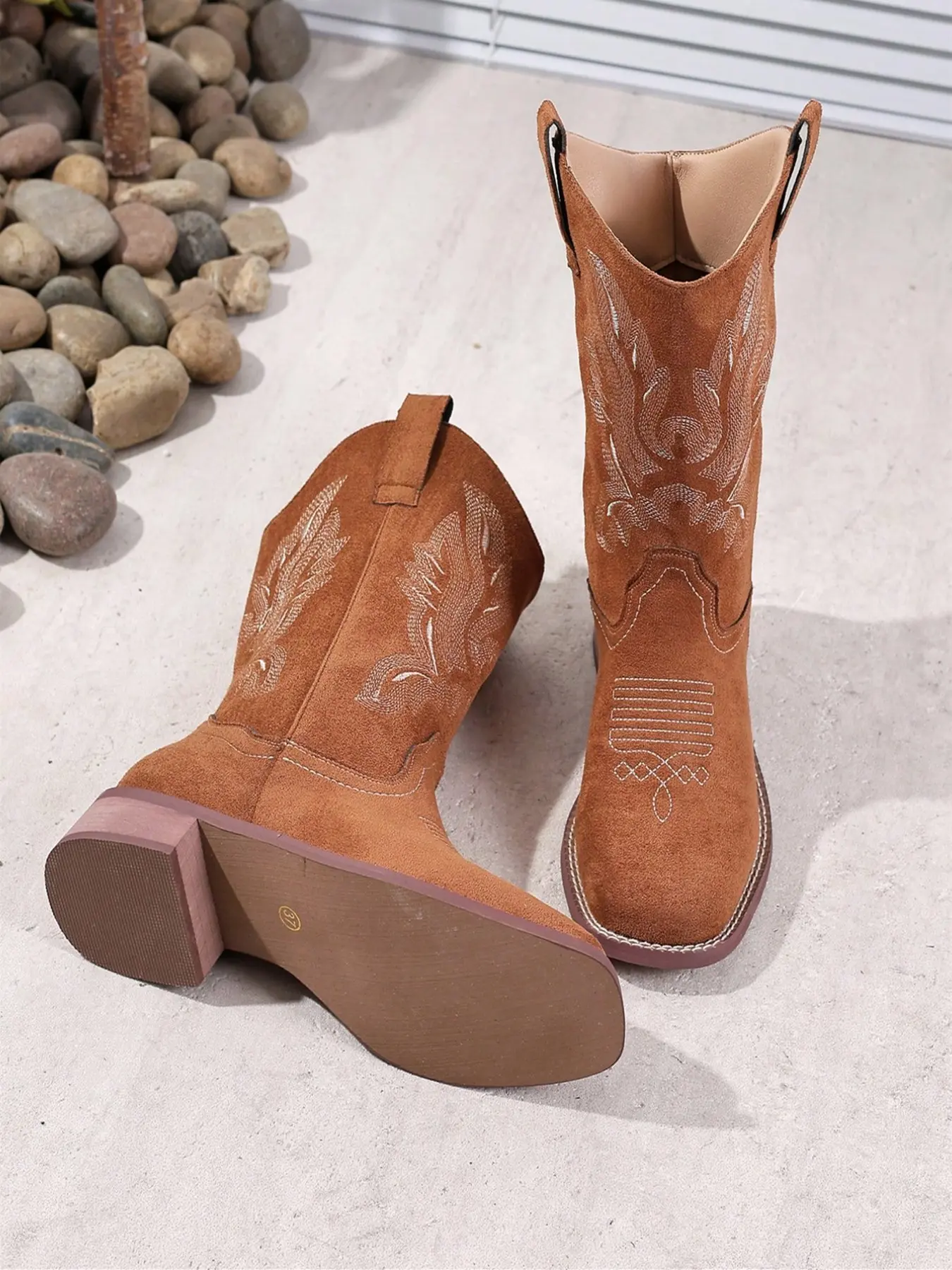 Vintage brown cowboy boots thick Men main image 3