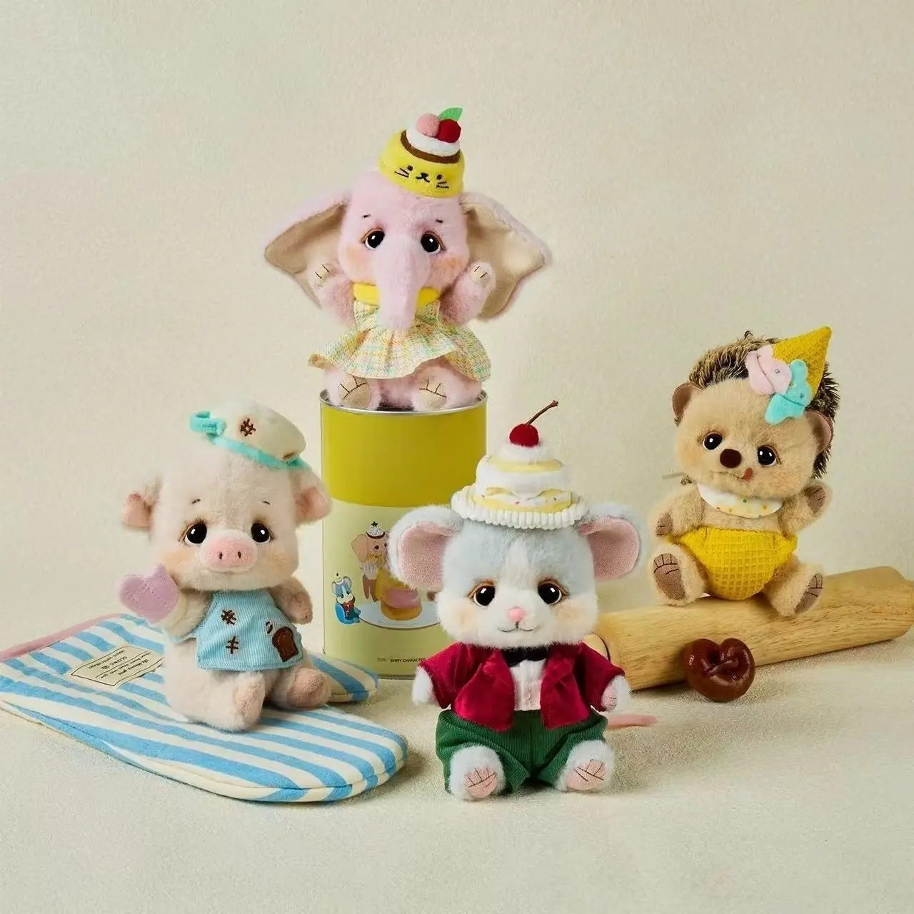 Toy Decorations, Accessories, Small Ornaments And Statue Decorations