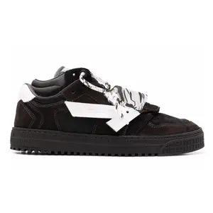 Off-White Floating Arrow Court Sneaker Low Black White