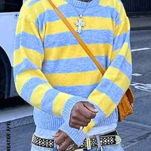 Men's V-neck pullover, classic style, warm and comfortable, suitable for daily wear, ideal choice for autumn and winter fashion