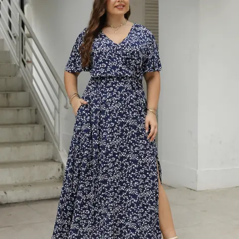 Plus Size Ditsy Boho Style Floral Print Pocket Split Thigh A Line Dress, Boho Bohemian Fashion Flounce Sleeve V-Neck High-Waisted Fitted Dress for Daily Holiday Wear, Women Clothing for Summer, Casual wear
