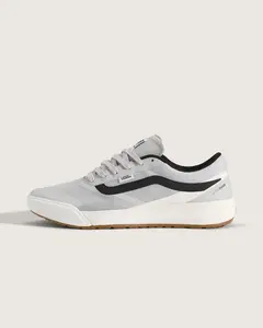 Vans Unisex UltraRange Low Top Shoe