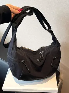 Casual  single-shoulder crescent bag, multi-pocket design, versatile large capacity, multiple colors optional, trendy  versatile single-shoulder messenger bag, good partner for daily travel, suitable for students to attend classes, etc.