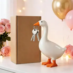 Metal Magnetic Goose Key Holder - 7in Handcrafted Vivid Art Decor, Cute Kawaii Home Decor for Bedroom, Aesthetic Housewarming Gift for Women