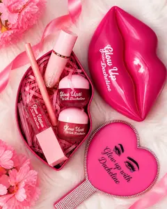 5 pieces kit gloss in free mirror glow with Dacheline I'm HERE TO HELP YOU GLOW