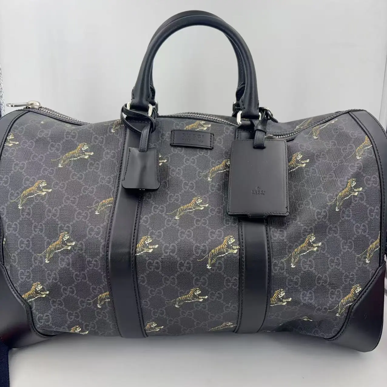 Pre-owned GUCCI Canvas Travel Bags Tiger Supreme Travel Duffel Bag