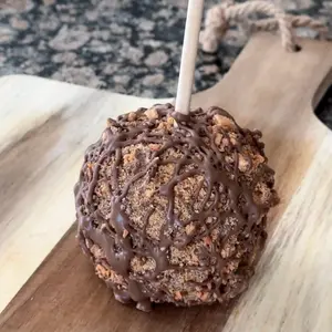 Butterfinger Caramel Apple