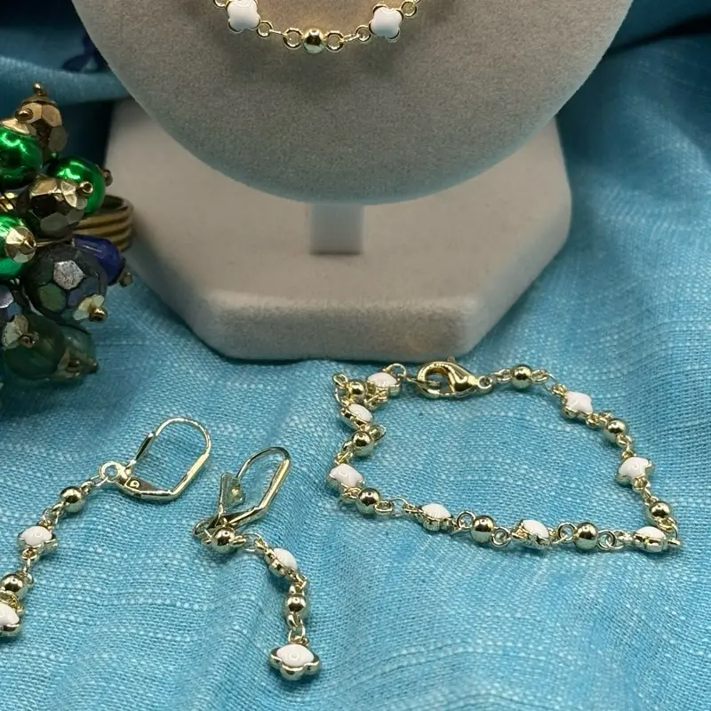 White Clover Jewelry Set - Gold-Plated Necklace Bracelet & Earrings with Glossy Enamel Beads for Daily Wear and Meaningful Gifts