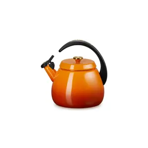 Le Creuset Enamel-Finish Carbon Steel Cloche Kettle, 2.2 Qt Colorful Stylish Kitchenware for Tea Brewing