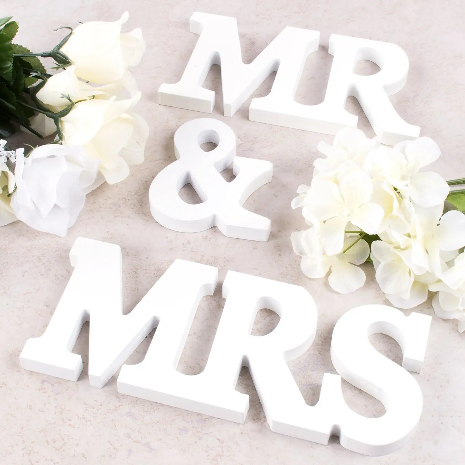White Wooden Mr and Mrs Standing Plaque Set - Decorative Home Wall Sign, Wedding Gift, Party Table Top Dinner Decoration with Display Stand Figures