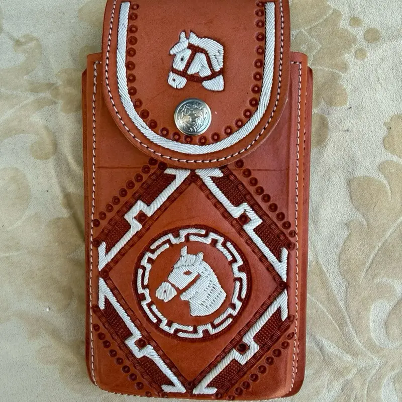 Phone case piteadas de alto 7 pulgadas ancho 3 1/2