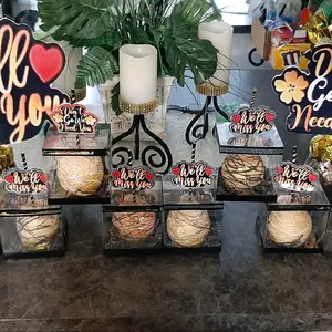 BlueEssenceDesigns Custom Candy Apples - Perfect for Halloween - Sweet Snack for Kids - Birthday, Bonbon