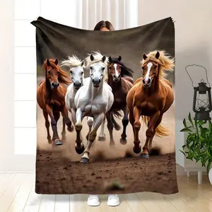 1pc Lightweight Horse Print Flannel Bedspread - Soft Warm All-Season Horse Design Bed Cover,-Washable White Blanket Suitable Sofa, Bed, Camping & Equestrian Decor - Cozy Horse-Themed Bedspread, Fits Single Bed, Durable Bedspread