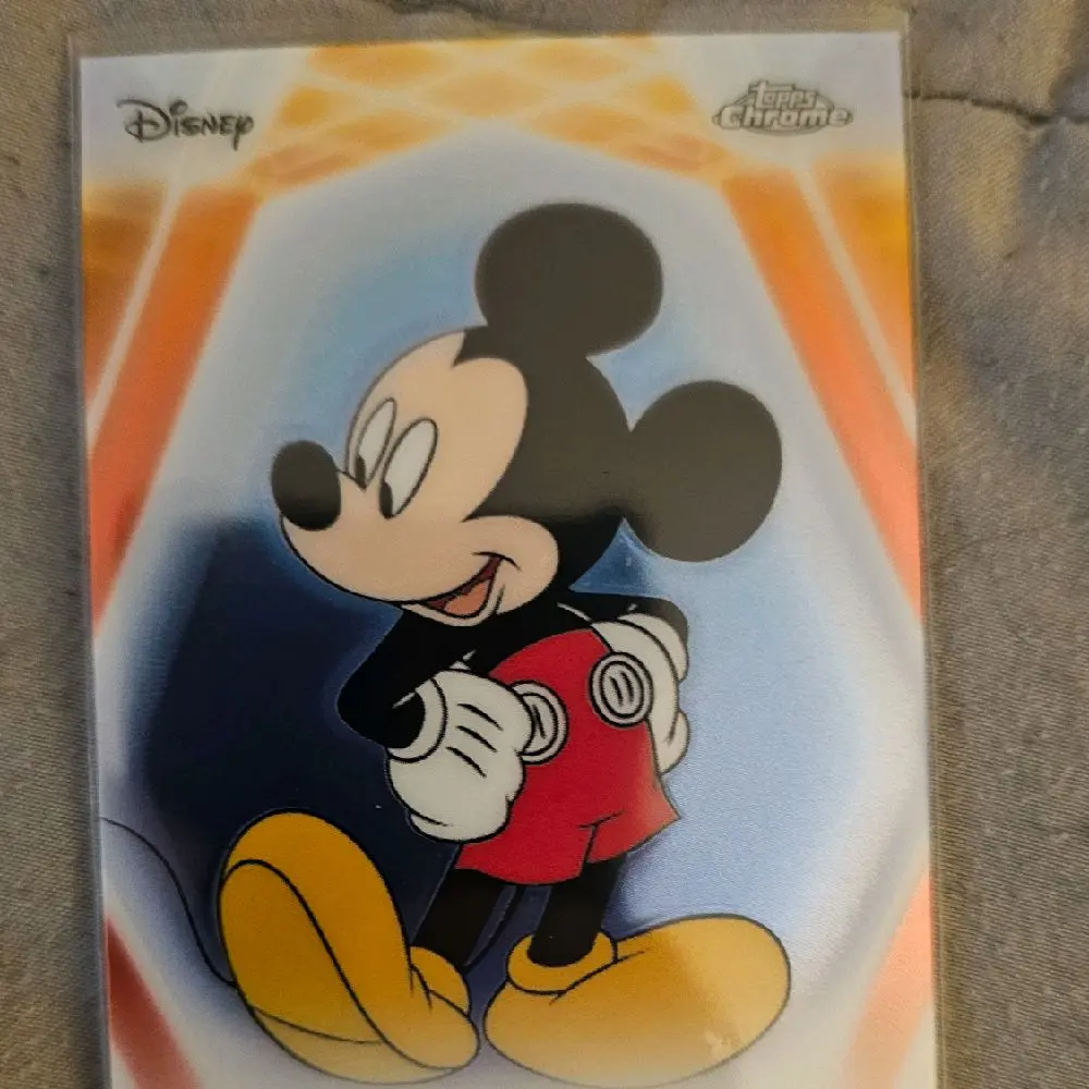 Topps Disney Neon 2026 Chrome Mickey Mouse
