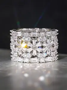 Luxury Artificial Zirconia Snowflake Design Ring, Fashion Accessories for Women, Trendy All-match & Exquisite Jewelry for Birthday Gift