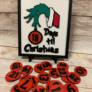 Green Guy Christmas Countdown with Interchangeable Numbers for Festive Seasonal Decoration