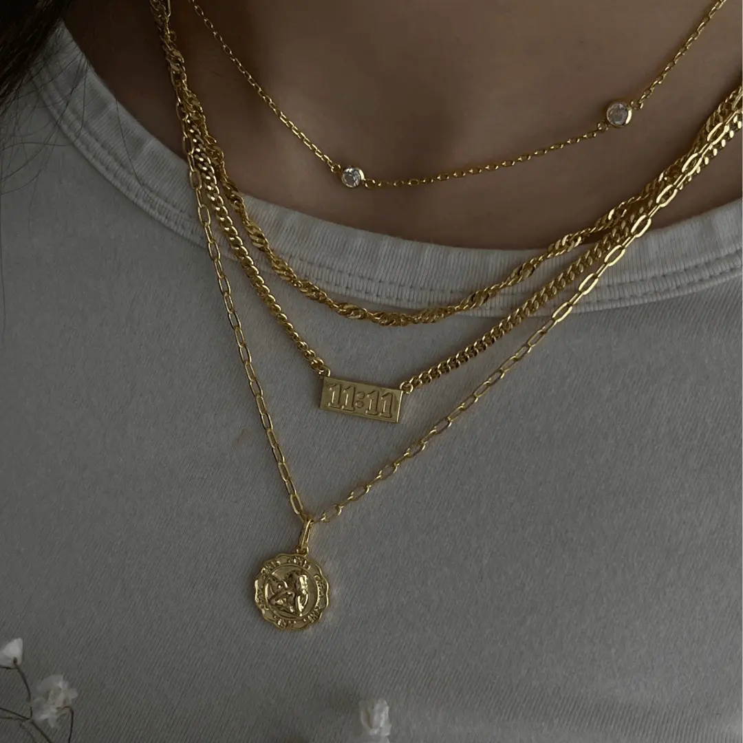 EVRY JEWELS Gold or Silver Plated Women's Isla Necklace, Decorative Necklace, Fashion Accessory Necklace