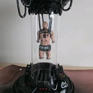 Anikin/Vader in bacta tank